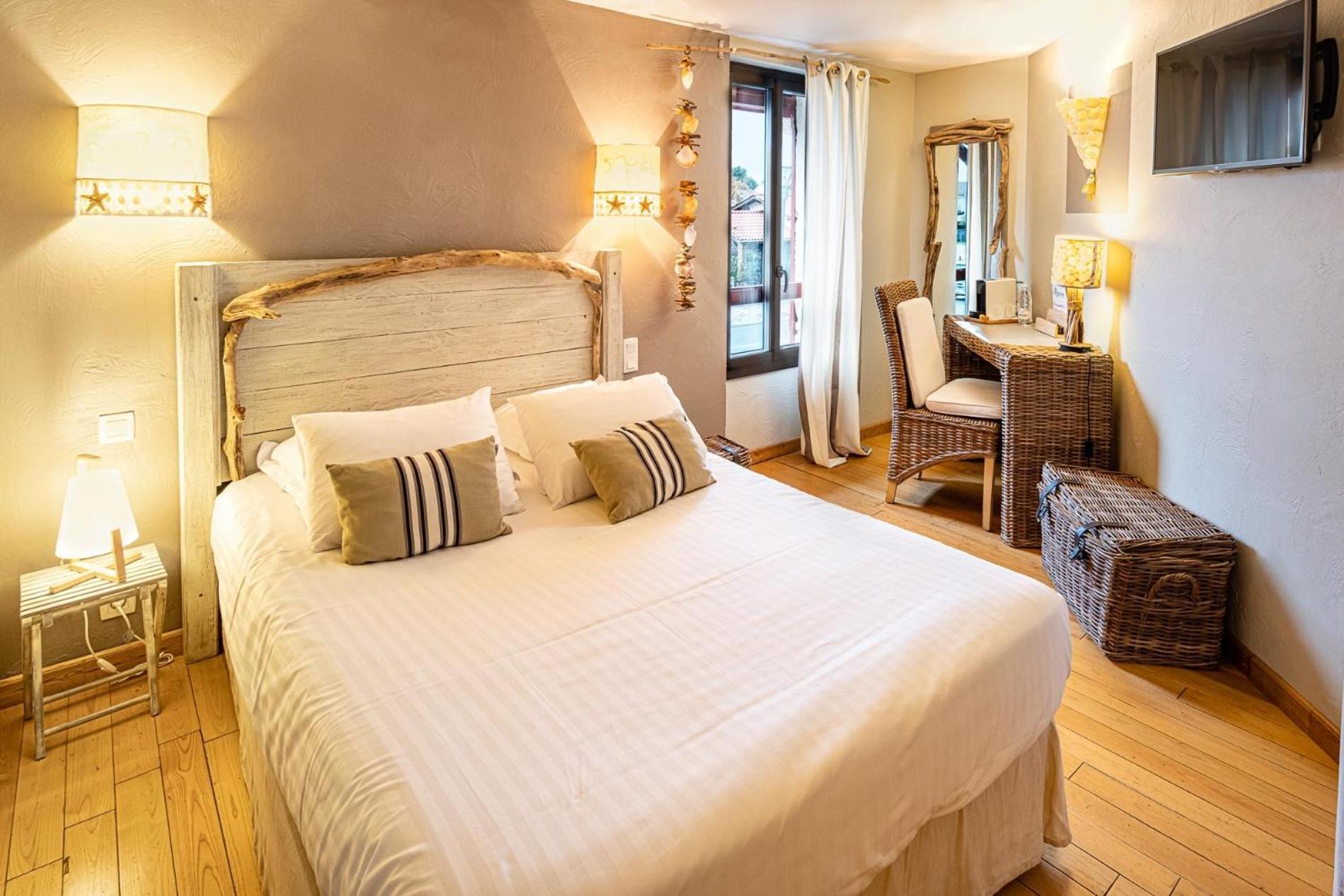 Hôtel Le Résinier Le Barp Chambre photo
