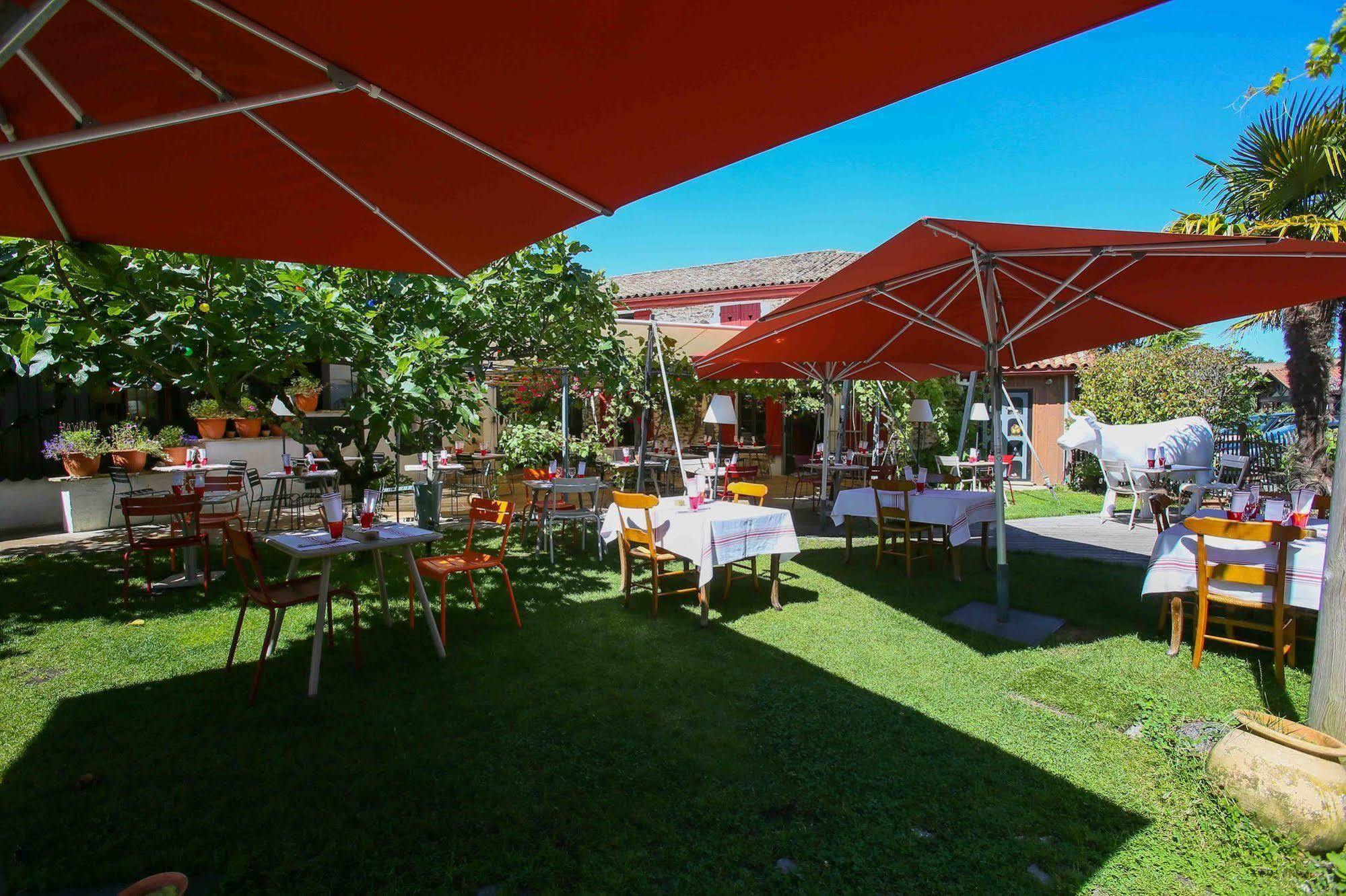 Hôtel Le Résinier Le Barp Extérieur photo